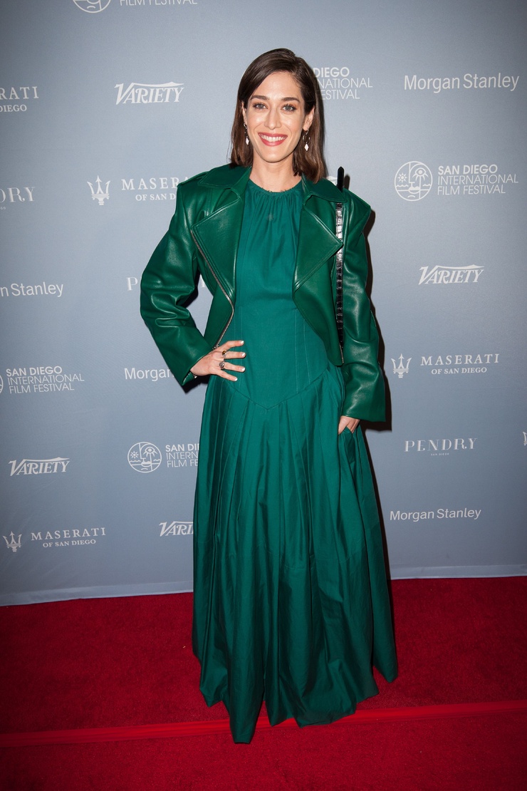 Lizzy Caplan Lizzy Caplan