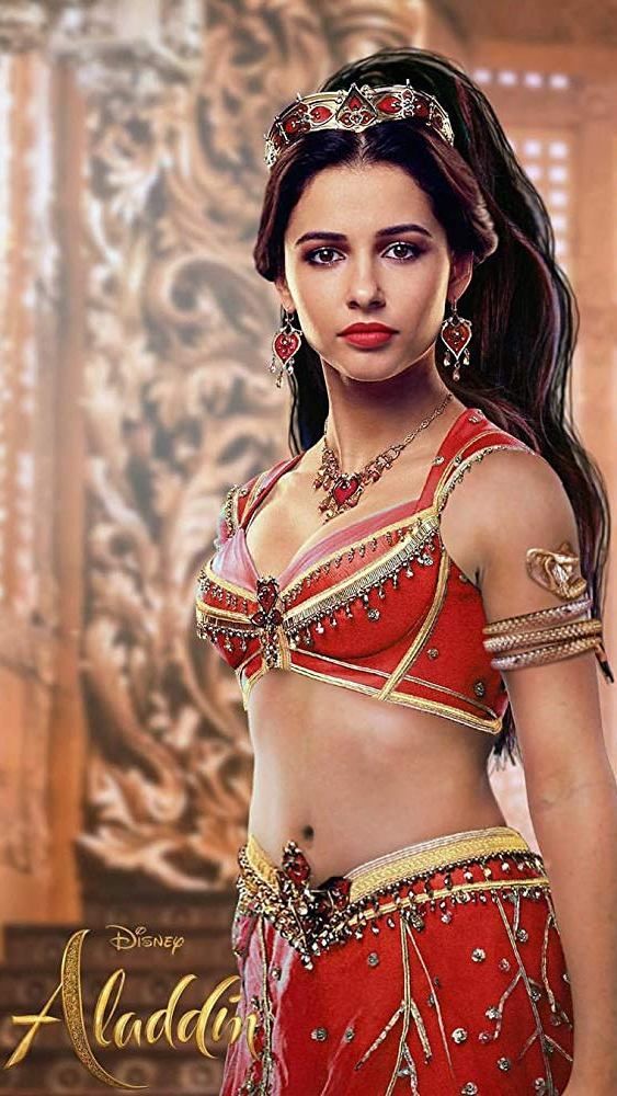 Jasmine (Naomi Scott)