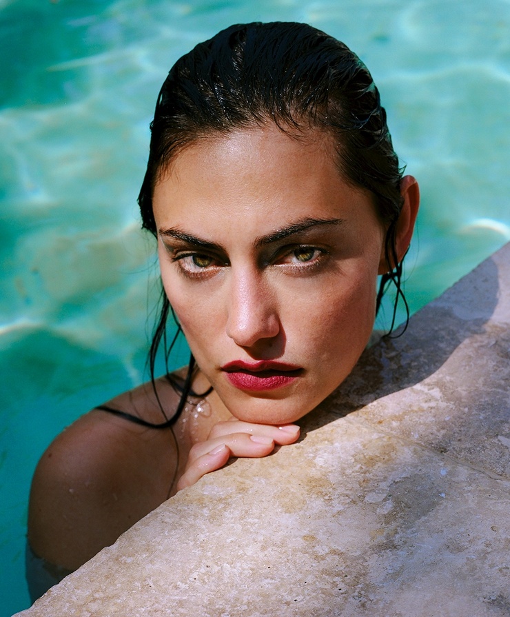 Phoebe Tonkin