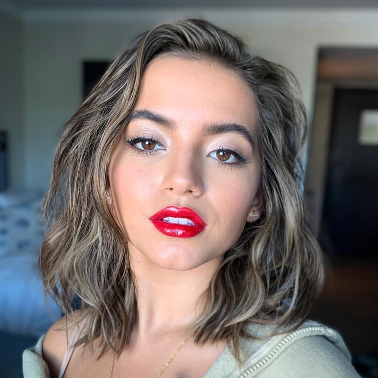 Isabela Moner Isabela Moner