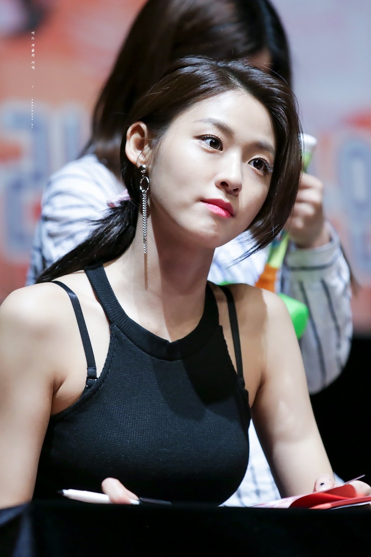 Seol-Hyun Kim Seol-Hyun Kim