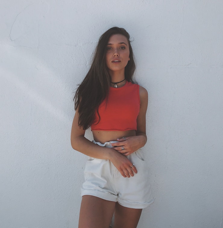 Hannah Meloche image