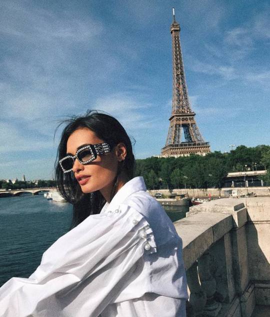 Gizele Oliveira Gizele Oliveira