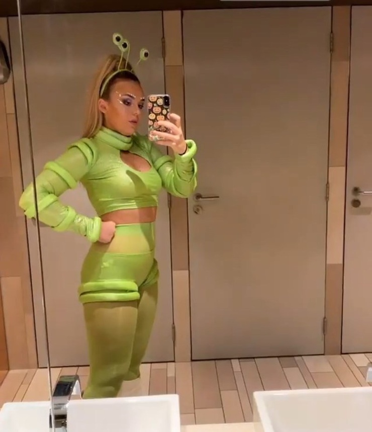 Tallia Storm