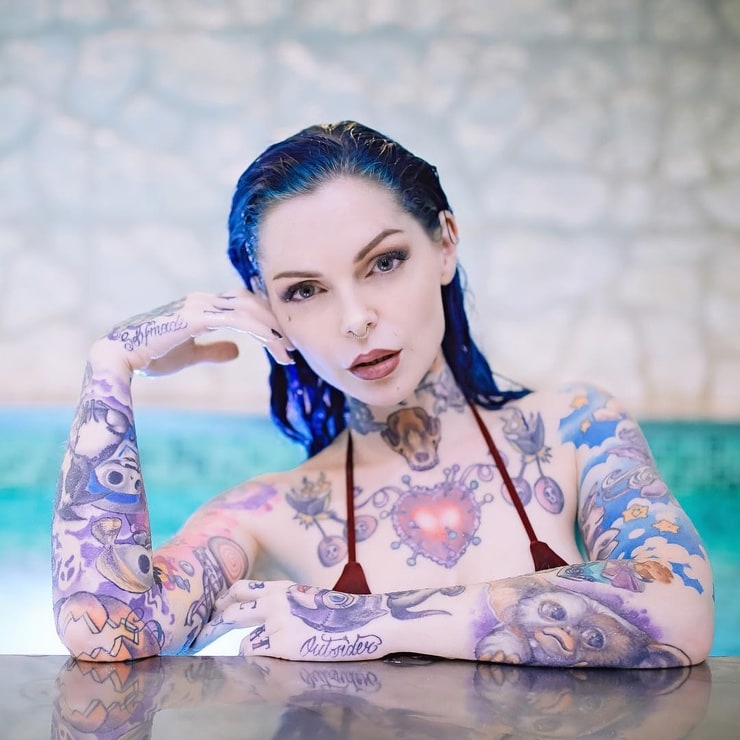 Riae Suicide