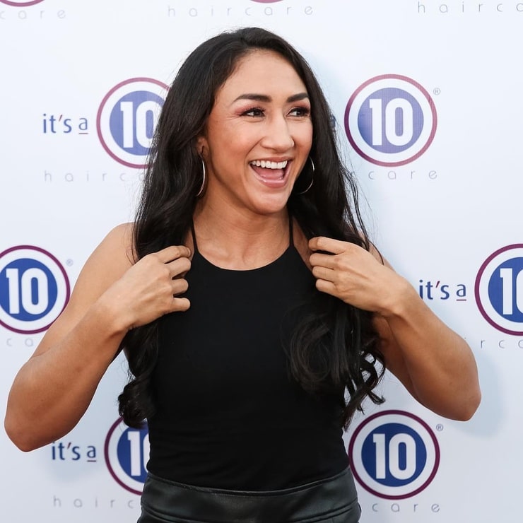 Carla Esparza
