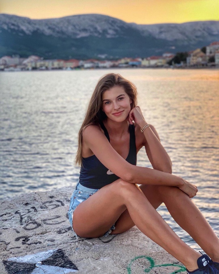 Nikol Zimlová