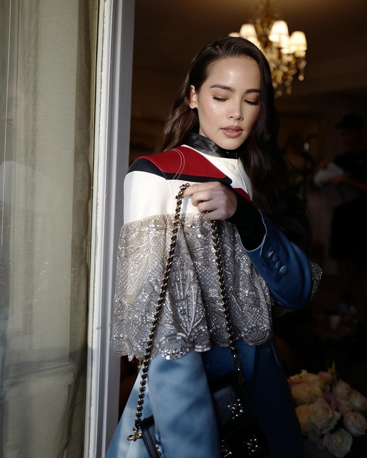Urassaya Sperbund Urassaya Sperbund