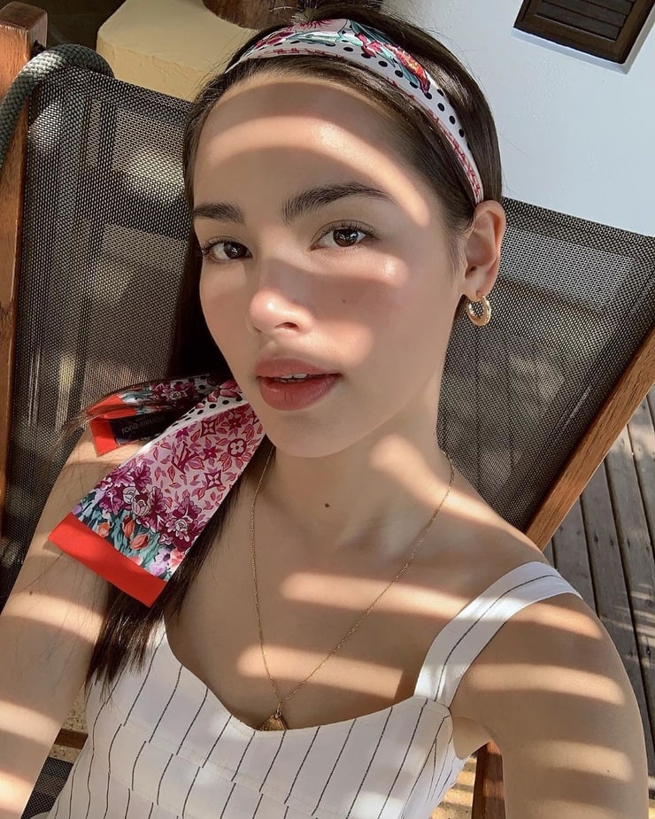 Urassaya Sperbund