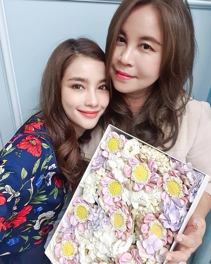 Wannarot Sonthichai Wannarot Sonthichai