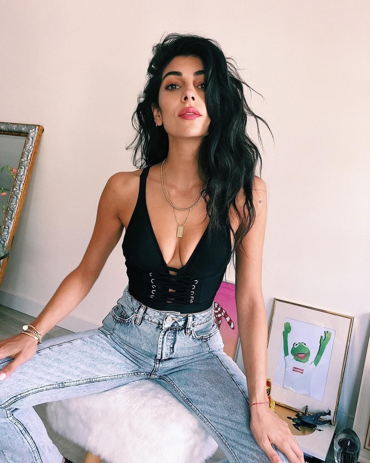 Anna Nooshin