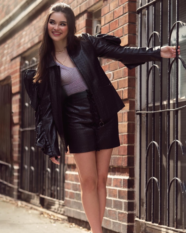 Landry Bender