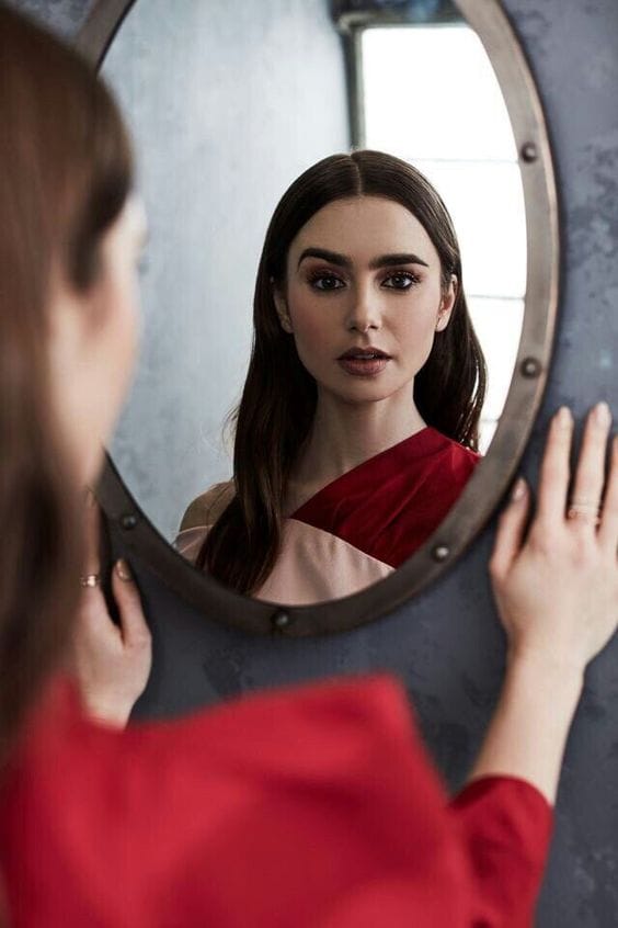 Lily Collins