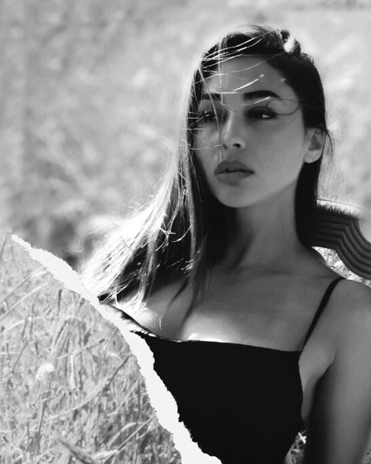 Lindsey Morgan Lindsey Morgan