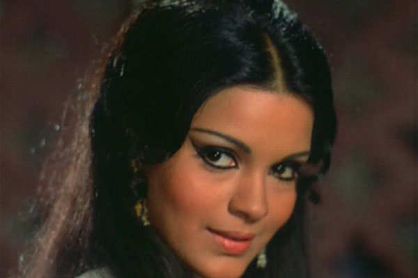 Roma (Zeenat Aman)