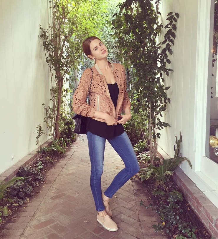 Vanessa Hessler Vanessa Hessler