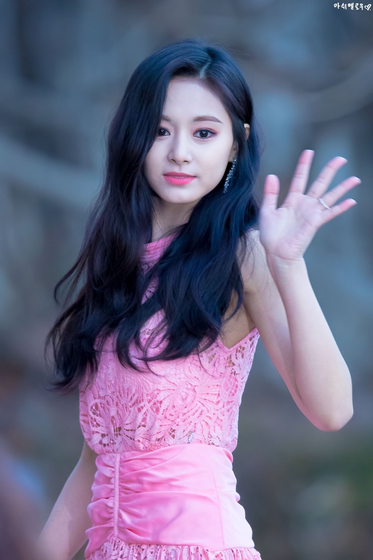 Chou Tzu-yu (Tzuyu)