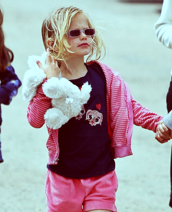 Violet Affleck