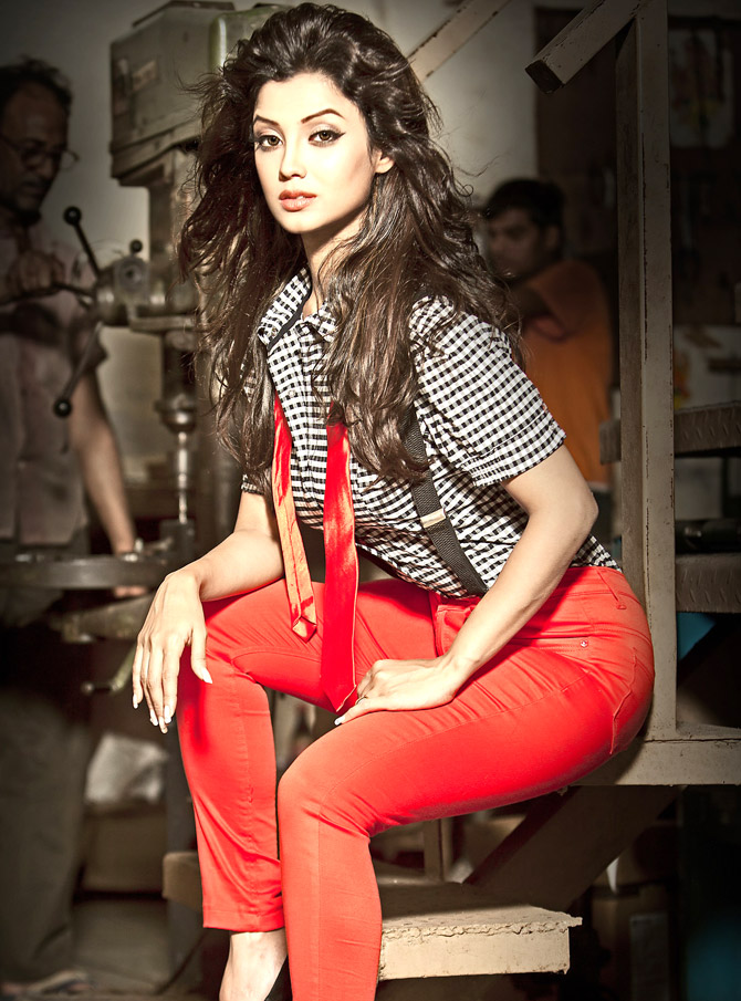 Adaa Khan