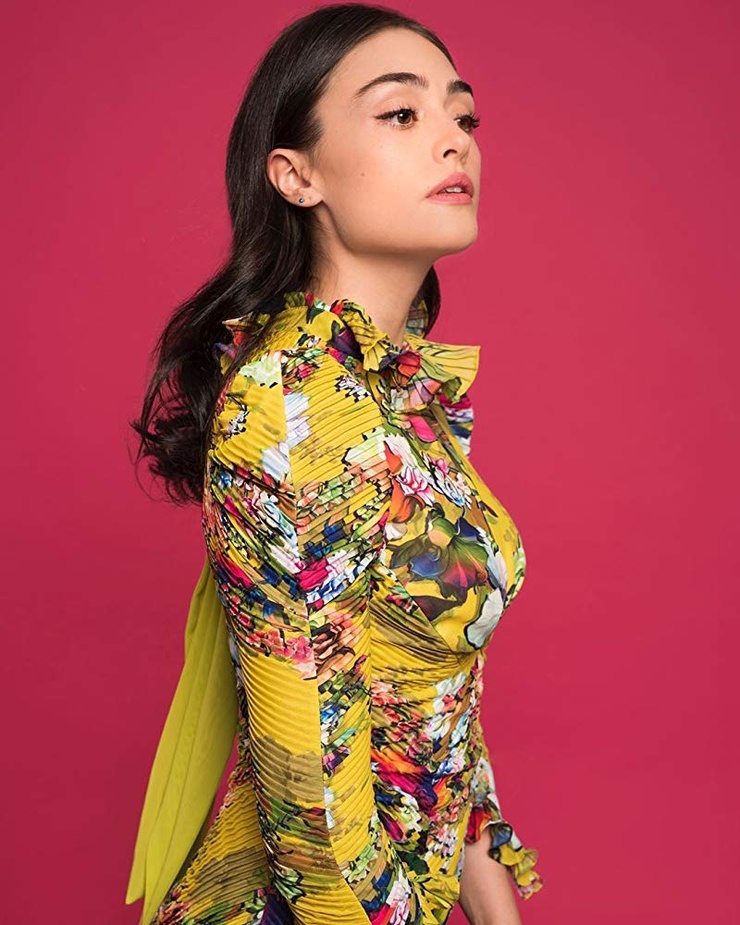 Esra Bilgiç Esra Bilgiç