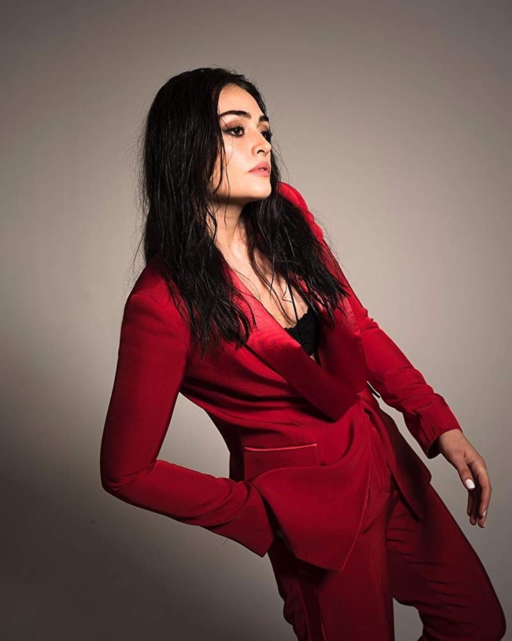 Esra Bilgiç Esra Bilgiç