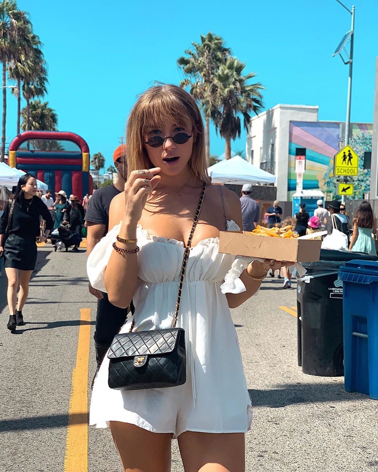 Niykee Heaton (II) Niykee Heaton (II)