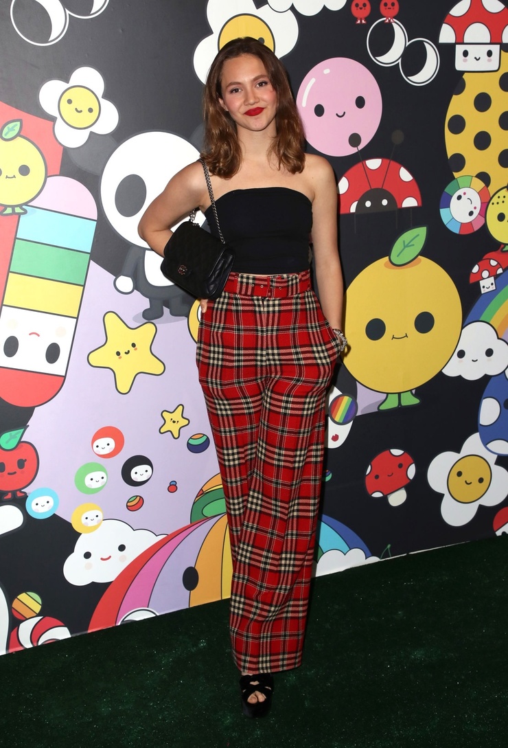 Iris Apatow