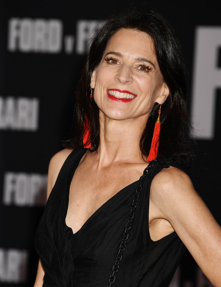Perrey Reeves