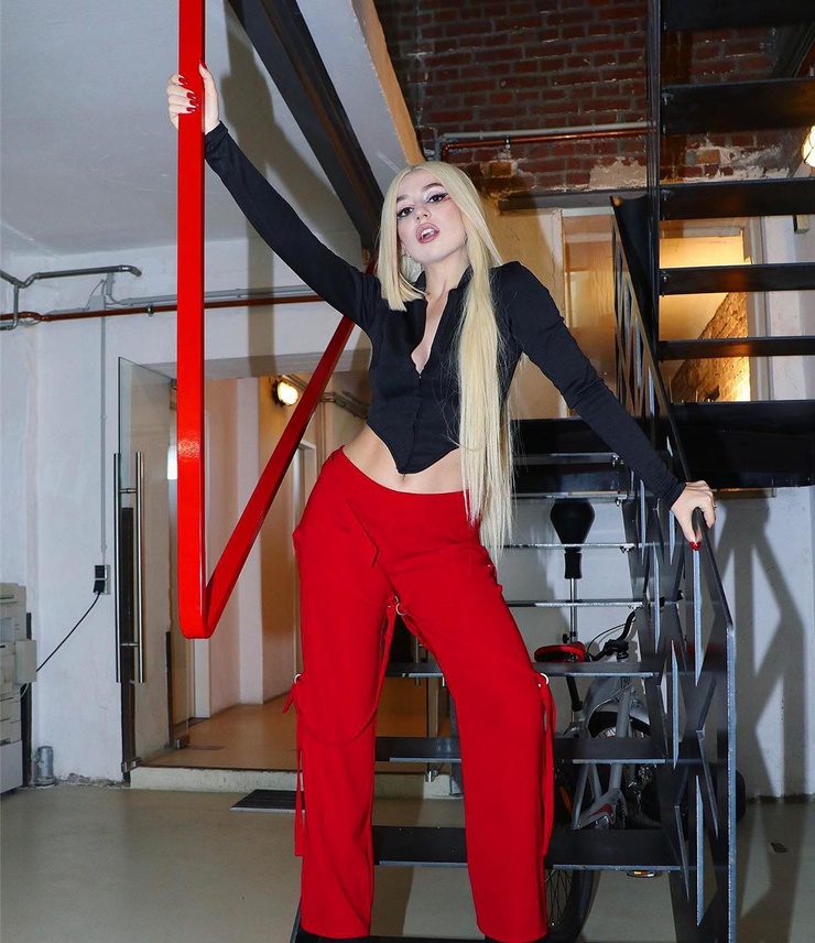 Ava Max