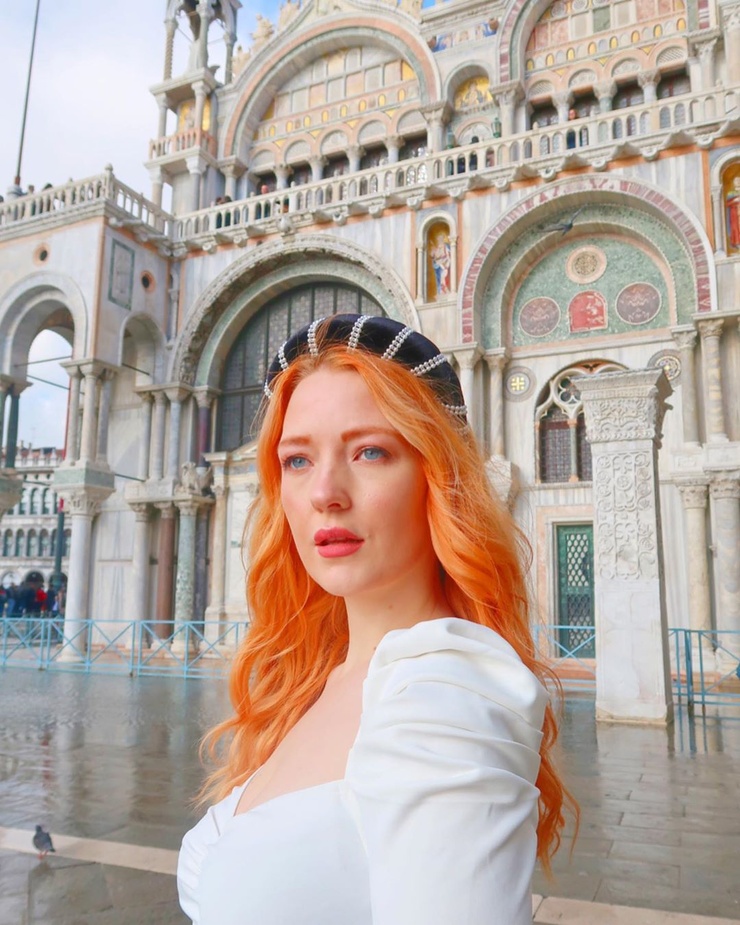 Victoria Clay