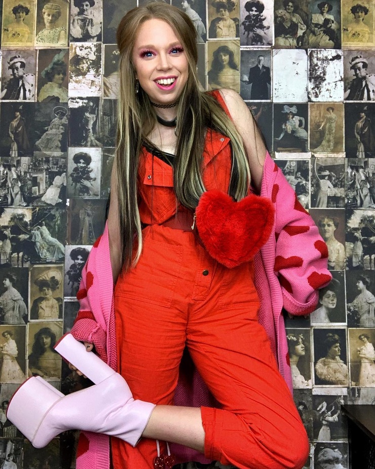 Grav3yardgirl Grav3yardgirl