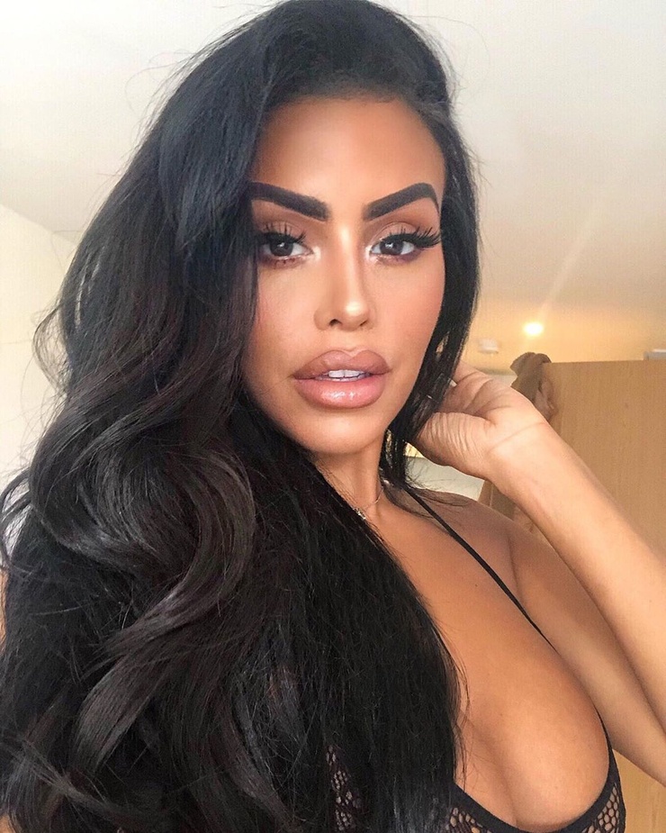 Chloe Saxon Chloe Saxon