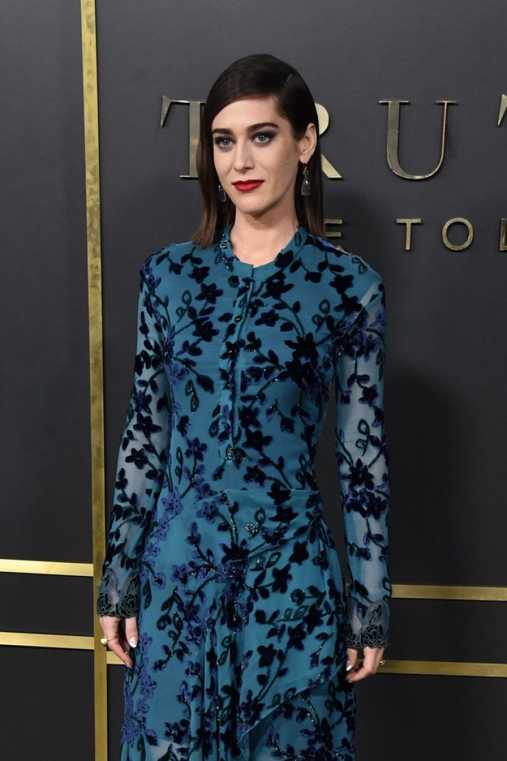 Lizzy Caplan Lizzy Caplan