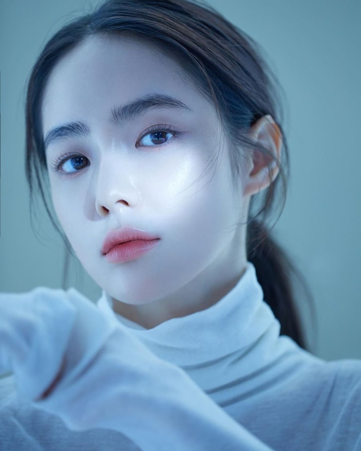 Suzu Hong Suzu Hong