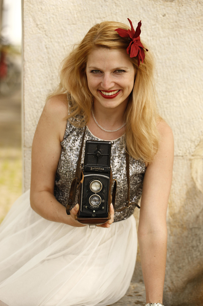 Nathalie J. Sameli