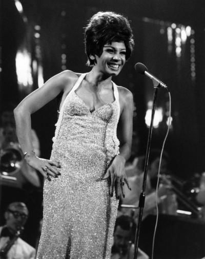 Picture Of Shirley Bassey 4181