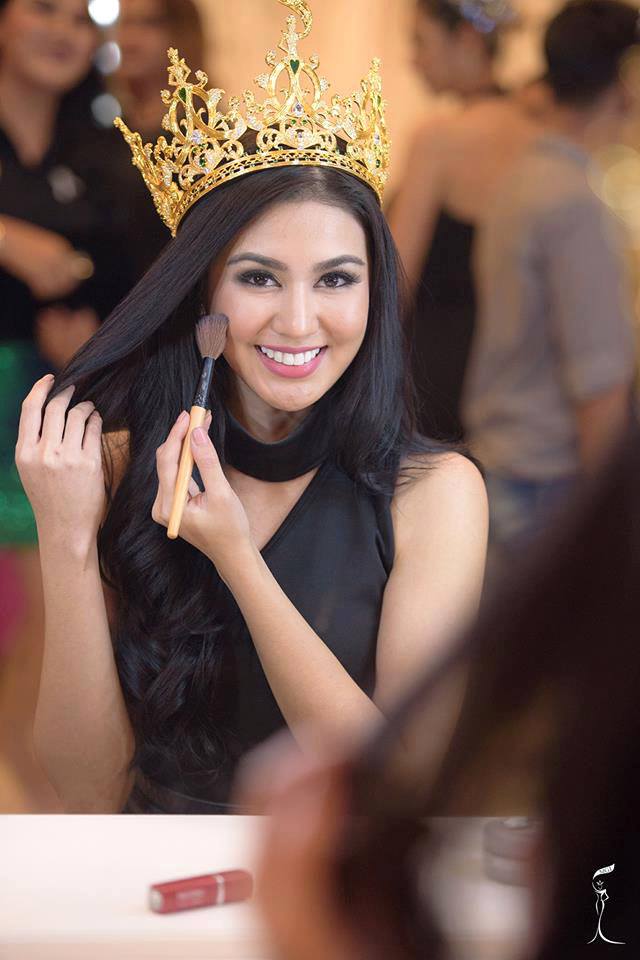 Ariska Putri Pertiwi Ariska Putri Pertiwi