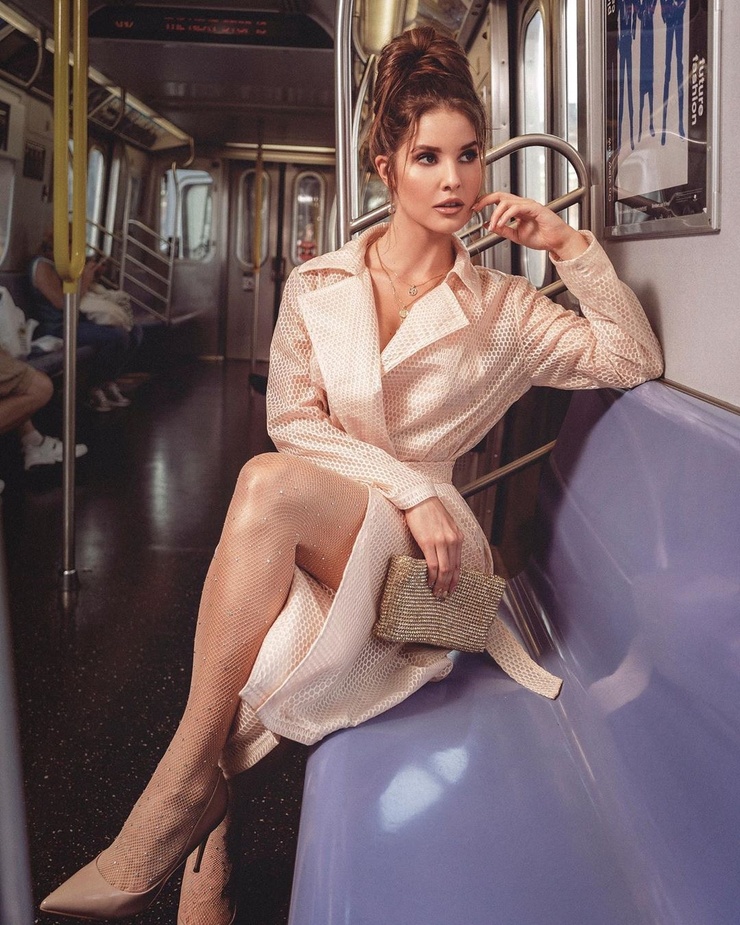 Amanda Cerny Amanda Cerny