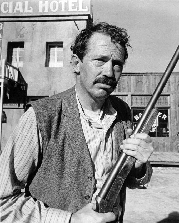 Warren Oates Warren Oates