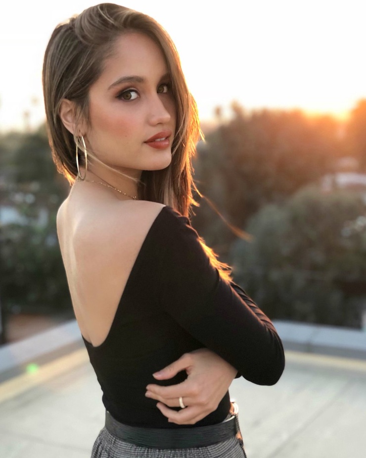 Cinta Laura Kiehl