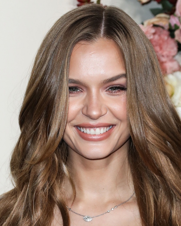 Josephine Skriver Josephine Skriver