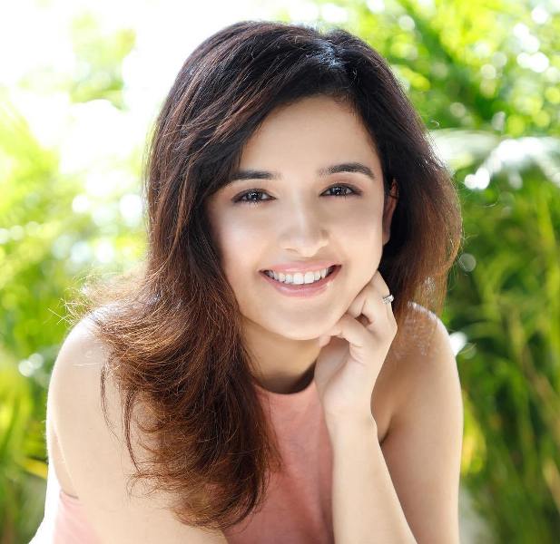 Shirley Setia