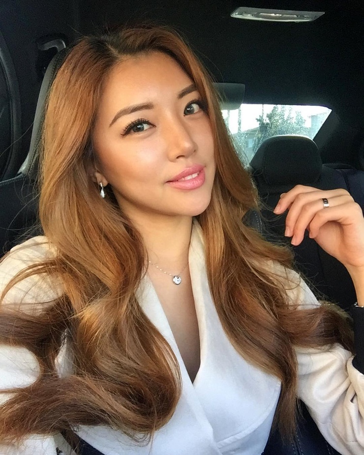 Bella Jang