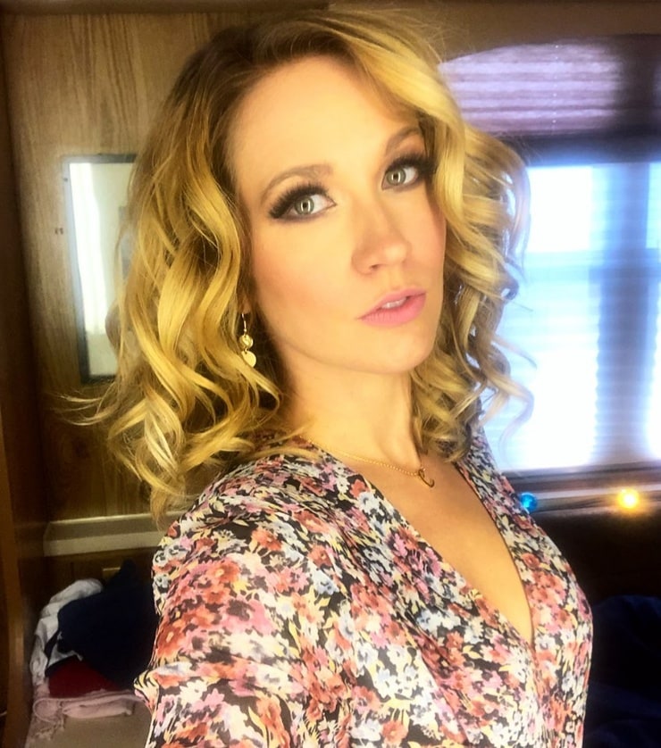 Anna Camp