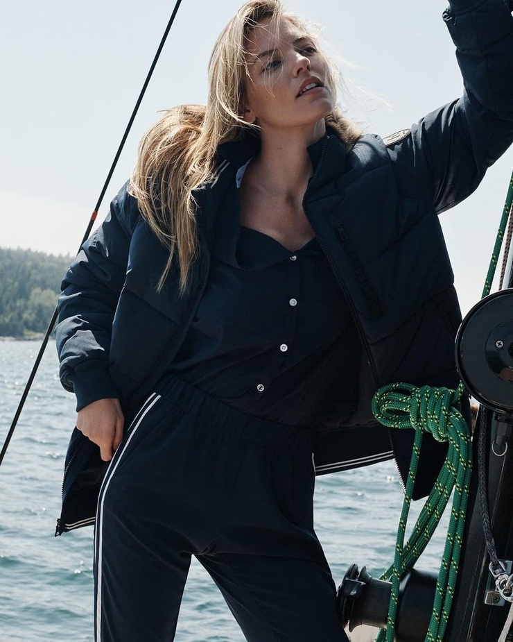Martha Hunt Martha Hunt