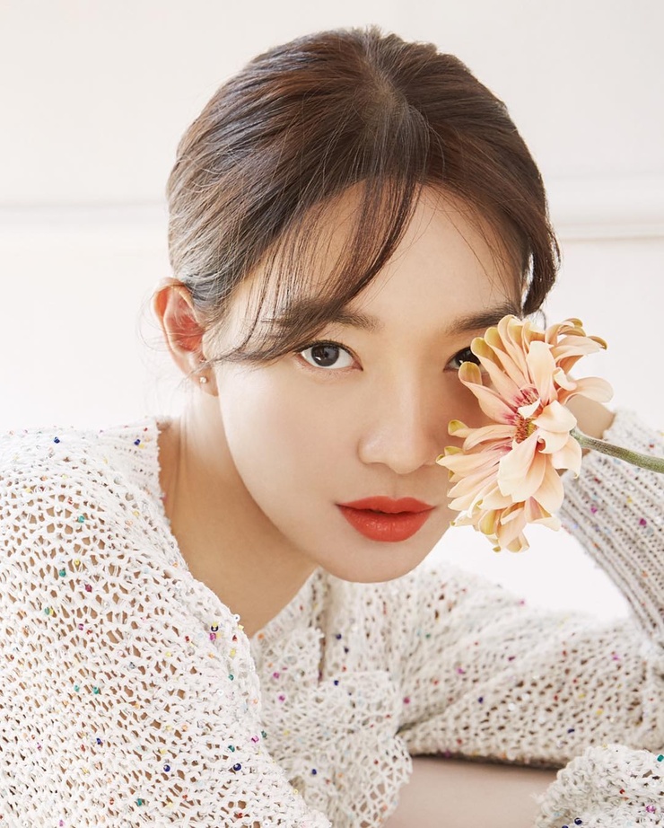 Min-a Shin Min-a Shin
