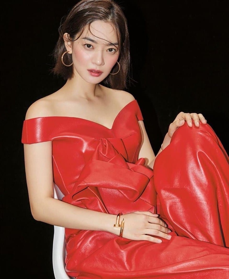 Min-a Shin Min-a Shin