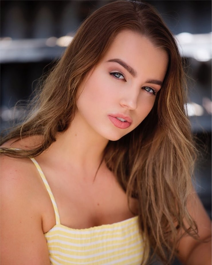Arielle Cartwright Arielle Cartwright
