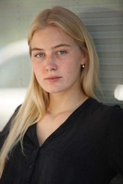 Elena Schiller