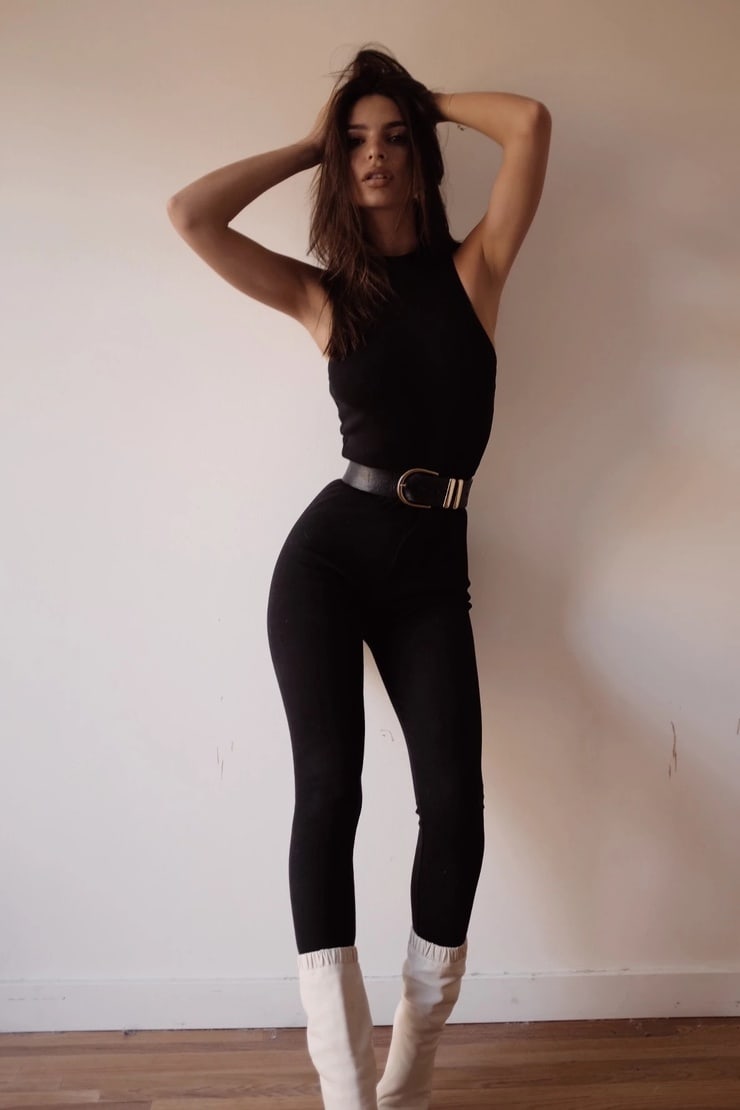 Emily Ratajkowski